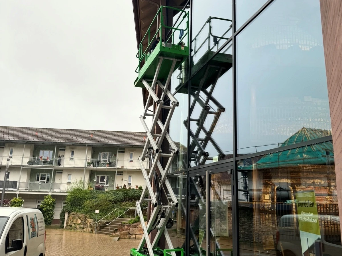 Glasreinigung im Einsatz